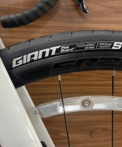 Xe đạp đua Giant SCR bản 2025 tặng 2M kèm KM 32 Lốp Xe đạp Giant Scr Bản 2025