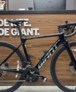 Xe đạp đua Giant Propel Adv 2 Bản 2025 Màu đen