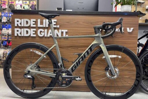 Xe đạp đua Giant Propel Adv Sl 1 Bản 2025 ảnh Thật