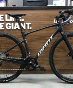 Xe đạp đua Giant Revolt 0 Bản 2022 Màu đen