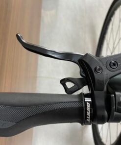 Xe đường phố Giant Revolt F1 bản 2022 giảm giá sốc 20 Tay Phanh Và Tay đề Xe đạp đường Phố Giant Revolt F1 Bản 2022
