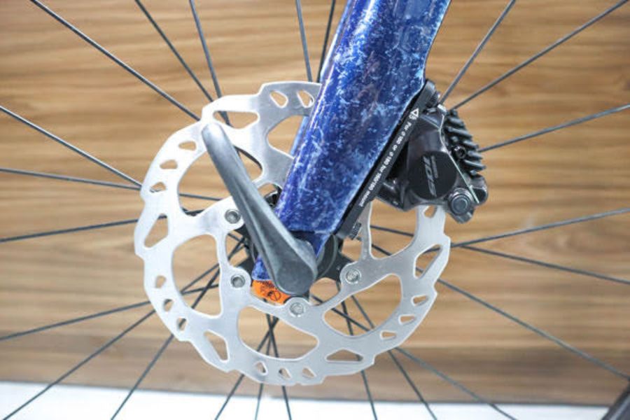 Xe đạp đua road Giant Propel adv pro 1-gz bản 2025 32 Bộ Phanh Dầu Cơ Tản Nhiệt