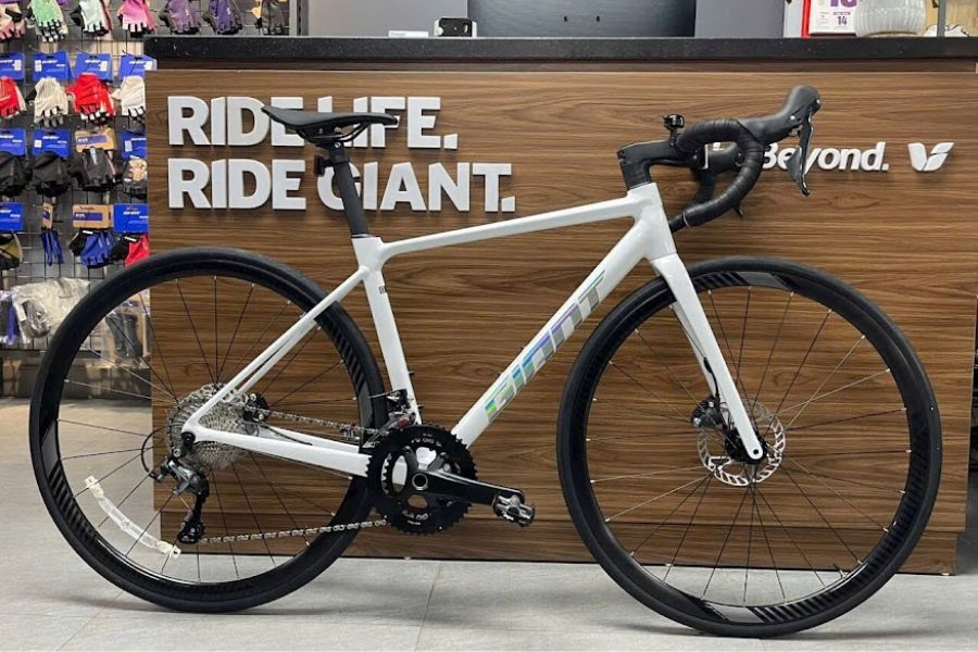 Xe đạp đua Giant TCR SLR bản 2025 20 Xe đạp đua Giant Tcr Slr Bản 2025 Màu Trắng