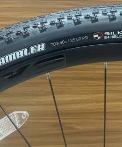 Xe đạp Gravel Giant Revolt 0 bản 2026 27 Lốp Xe đạp Gravel Giant Revolt 0 Bản 2026